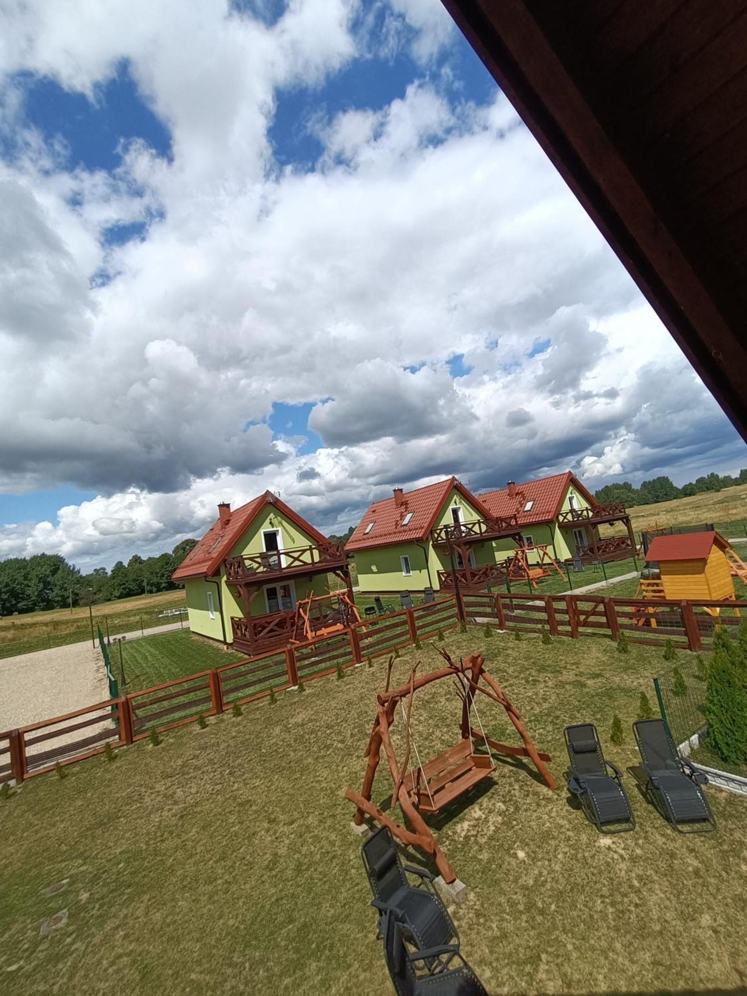 Zielona Ostoja - Domy Caloroczne Z Wlasna Linia Brzegowa Prażmowo Exterior foto